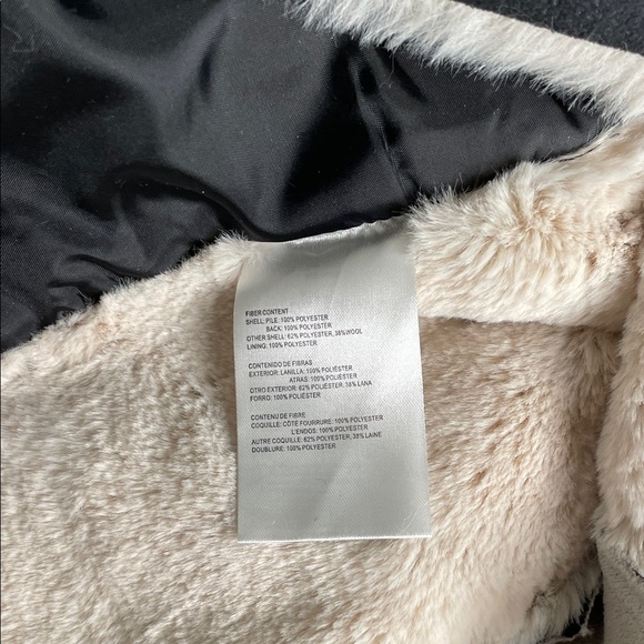 NWT Betsy Johnson Penny Lane Faux Fur Collar Black Jacket Coat - Picture 6 of 11